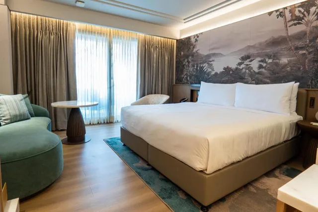 Grand, Guest Room, Luxury, King Bed, Forest View, Balcony, JW Marriott Goa Vagator 3/7