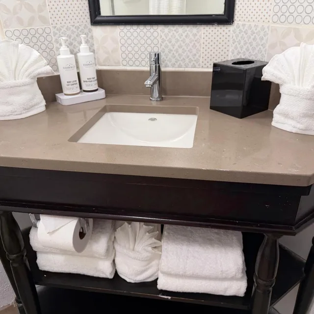 غرفة بسرير مزدوج بحوض استحمام، Wingate by Wyndham Jacksonville FL 5/5