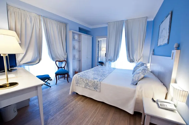 غرفة شهر العسل بسرير مزدوج، Ostuni Palace 4/5