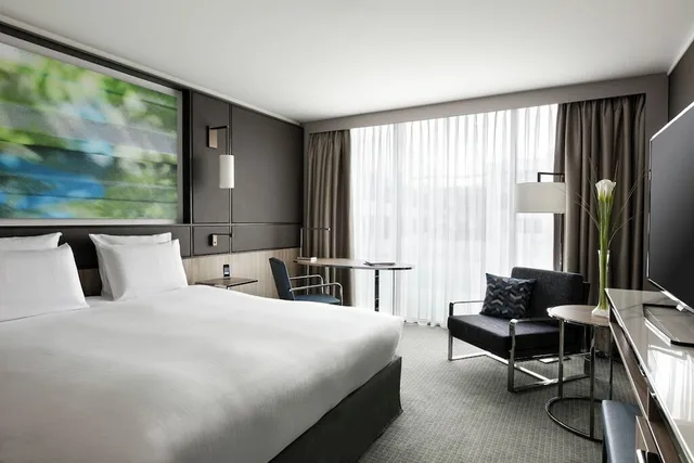 غرفة بريميوم سوبيريور بسرير كينج، Pullman Paris Centre Bercy 1/4