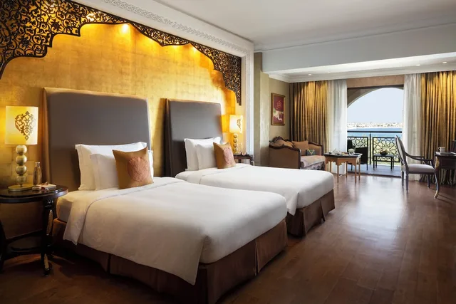 غرفة سوبيريور عائلية بسريرين مزدوجين بشرفة، Jumeirah Zabeel Saray Dubai 1/3