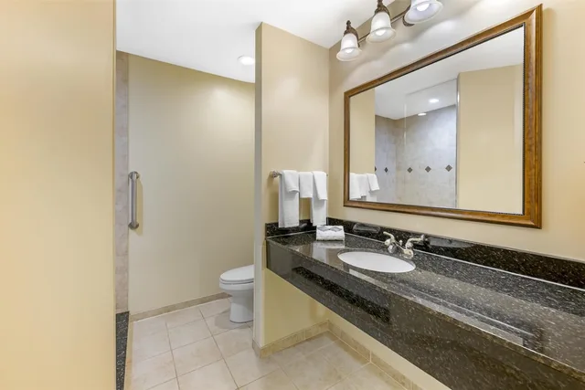 جناح ديلوكس بسرير كينج مع أريكة، Best Western Plus Vineyard Inn & Suites 10/10
