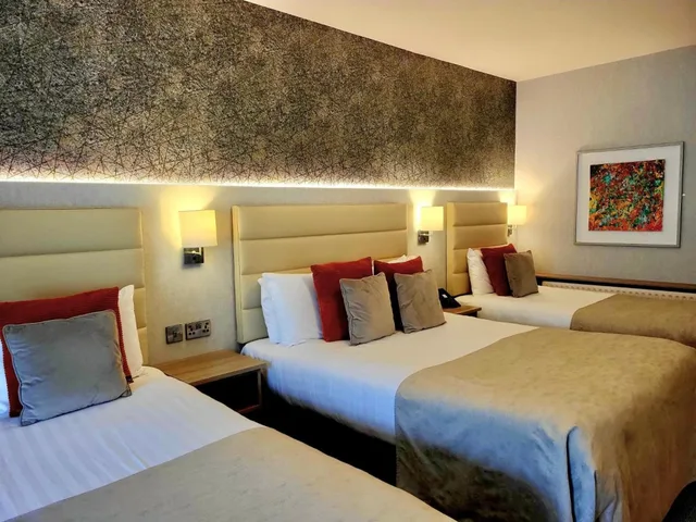 غرفة عائلية بسرير مزدوج، MILL PARK HOTEL 2/7