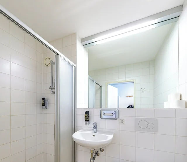 سكن مشترك مختلط بثمانية أسرّة، A T Holiday Hostel Wien 4/4