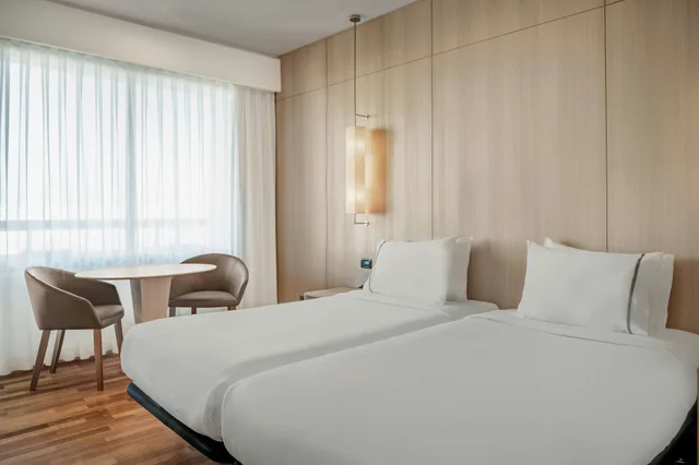 غرفة، Ac Hotel Malaga Palacio By Marriott 1/4