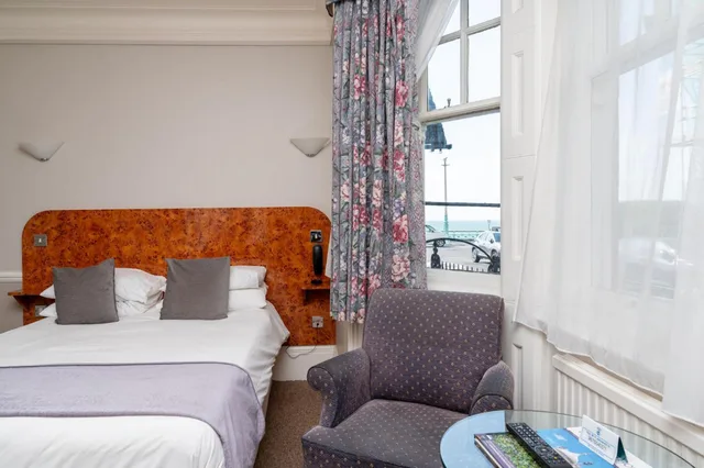 Room, Double Bed, Side Sea View، The Lanes Hotel 1/6