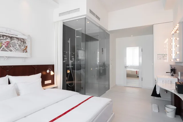 غرفة سوبيريور بسرير كينج، Ruby Leni Hotel Dusseldorf 1/3