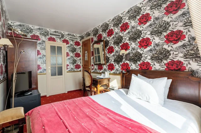 Room, Double Bed, with View, Hotel Belfast 1/10