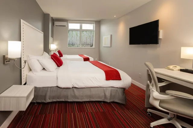غرفة بسرير كينج وسريرين كوين، Hotel Du Nord 9/10
