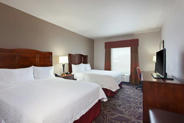 غرفة بسريرين كوين لذوي الإعاقة، Hampton Inn Seattle Everett Downtown 5/8