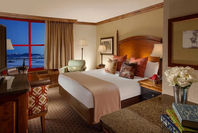 غرفة قياسية بسرير كينج، Snake River Lodge And Spa 2/3