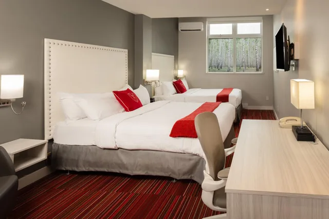غرفة بسرير كينج وسريرين كوين، Hotel Du Nord 8/10