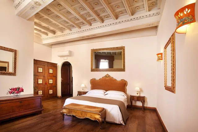 غرفة رباعية، Pantheon Inn 2/4