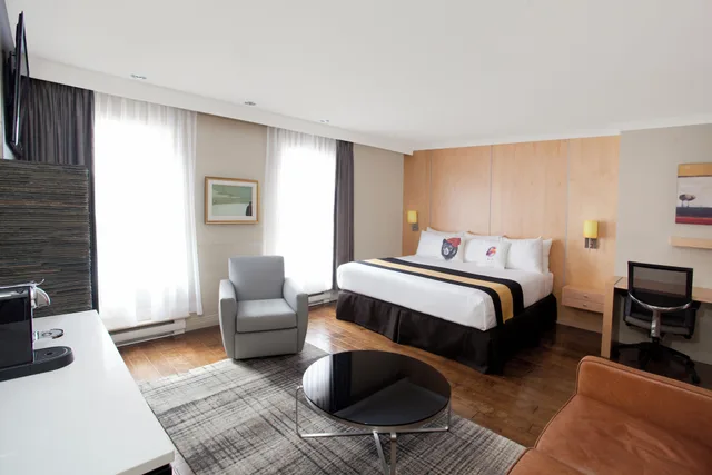 غرفة ديلوكس بسرير كينج، Hotel Du Vieux Quebec 3/6