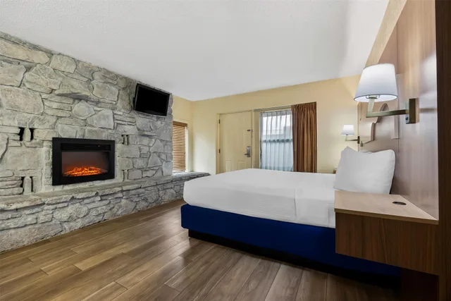 Suite, King and Double Bed, with Extra Double Bed, Best Western Center Pointe Inn 3/10