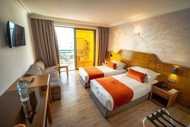 غرفة سوبيريور بسريرين منفصلين مع أريكة، Argana Hotel 2/10