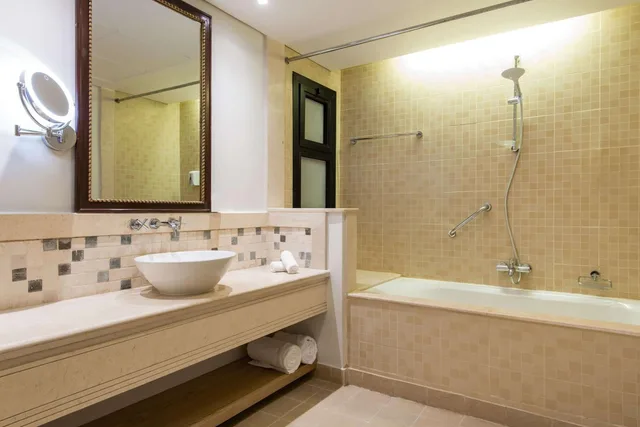 جناح بريميوم بإطلالة على المرسى، Marina Resort Port Ghalib, a member of Radisson Individuals 1/1