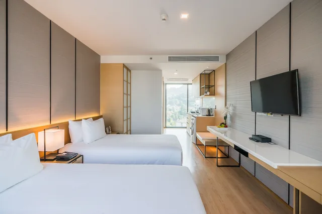 غرفة جونيور بسرير كينج بإطلالة على البحر، Arize Hotel Sri Racha 1/5