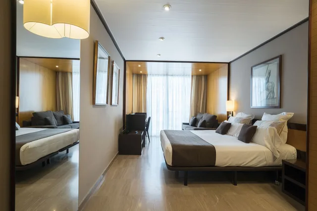 غرفة ديلوكس بسرير فردي بإطلالة على البحر بشرفة، Hotel Estela Barcelona 4/7