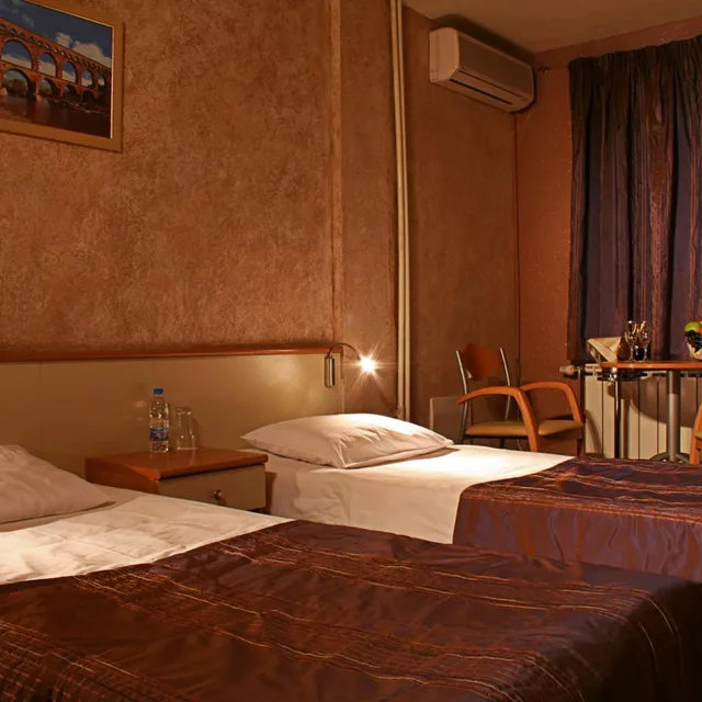 غرفة مفردة، Brod Hotel 20/20