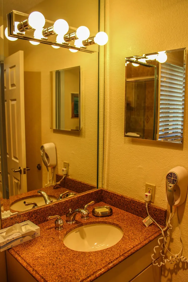 1 Bedroom, Apartment, Queen Bed, Sofa, Hollywood Sands Resort A Vri Resort 3/4