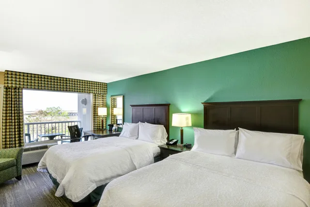 Room, 2 Queen Beds, Bay View, Balcony، Hampton Inn Mobile-East Bay/Daphne 1/2