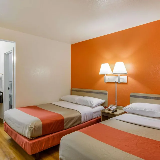 غرفة ديلوكس رباعية، Motel6 Schiller Park, IL - Chicago O'Hare 4/10