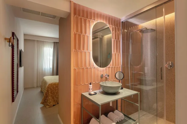 2 Bedrooms, Aura, Villa, Twin Beds, Queen Bed, Sea View, Sofa، Inturotel Esmeralda Villas 6/9