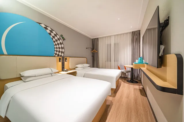 Standard, Twin Beds, City Comfort Inn (Guangzhou Tiyu West Road Metro Station) 1/2