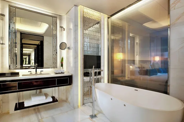 Guest Room, King Bed, Urban View، The St Regis Shenzhen 6/8