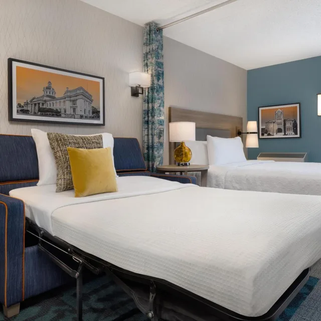 جناح استوديو بسرير كينج وسرير كوين بحوض استحمام لذوي الإعاقة، Home2 Suites by Hilton Kingston 1/9