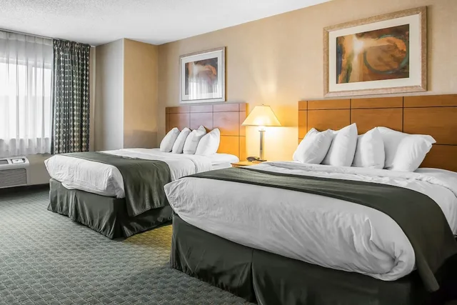 غرفة قياسية بسريرين كوين، Quality Inn Dubuque On Hwy 20 1/10
