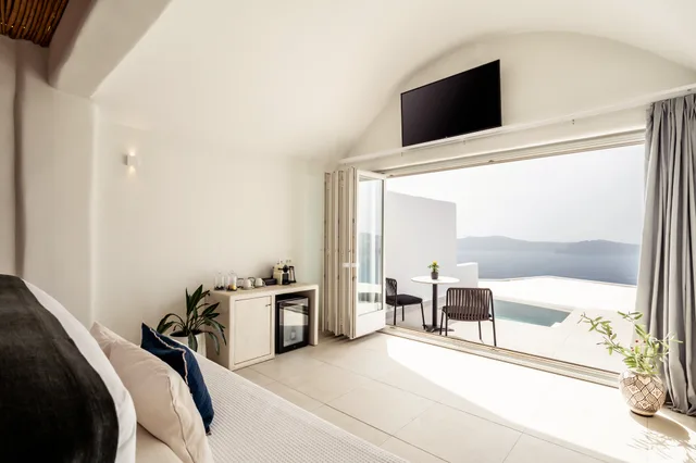 Mini, Executive, Suite, Double Bed, Plunge Pool، Rocabella Deluxe Suites And Spa 2/3