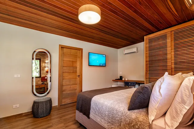 Master, Superior, 1 Double and 1 Single Bed, Village Paraíso Tropical 5/8