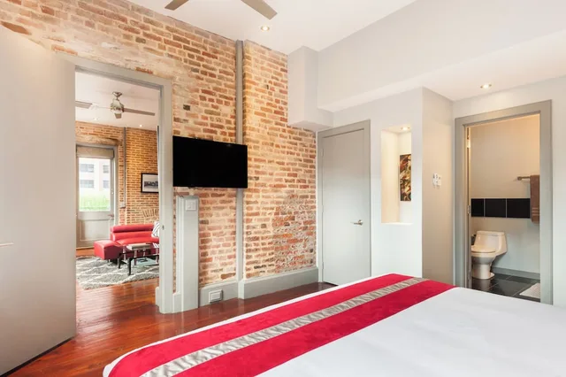 3 Bedrooms, Luxury, Suite, 3 King Beds, Hot Tub, The Natchez Vacation Rentals 5/10