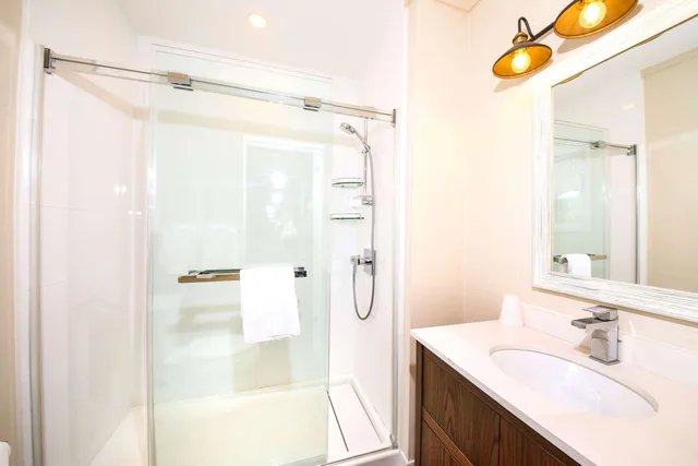 غرفة بسرير كوين، Bayview Wildwood Resort Ascend Hotel Collection 5/10