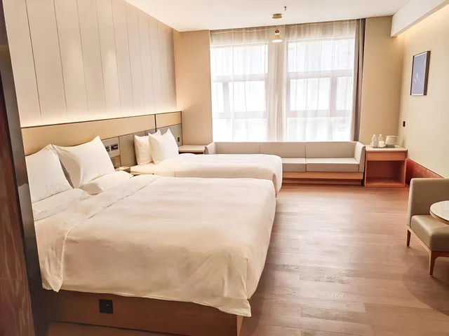 Relax, Family، JI Hotel (Shenzhen North Railway Station) 2/2
