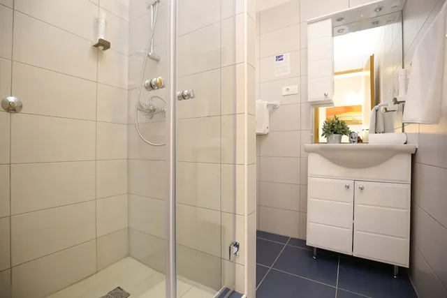 غرفة عائلية بشرفة، HOTEL DELFIN 5/7