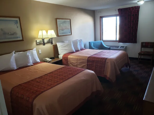 Room, 2 Double Beds, Americas Best Value Inn & Suites Harrisonville 2/10