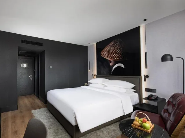 غرفة كومفورت بسرير كوين، Jinjiang Metropolo Hotel Shanghai Baiyulan 2/6