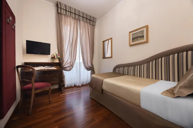 غرفة مفردة، Forum Hotel Rome 7/16