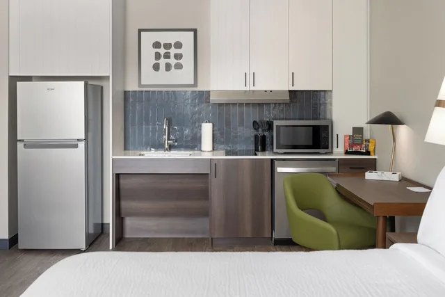 جناح استوديو بسرير كينج بمطبخ، Heritage Inn and Suites Rehoboth Beach 3/4