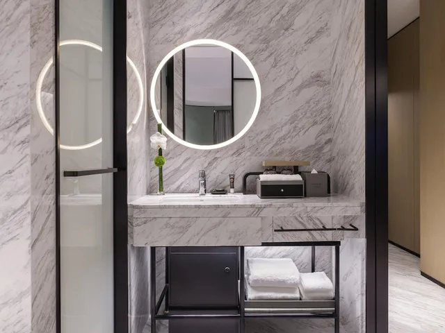غرفة سوبيريور بسرير كينج، Novotel Shanghai Wanyuan 5/5