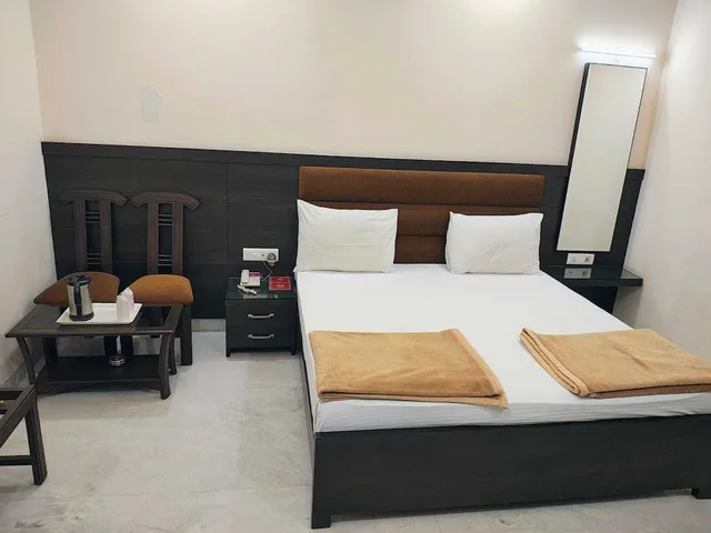 غرفة بريميوم بسرير مزدوج، Tara Palace 3/7