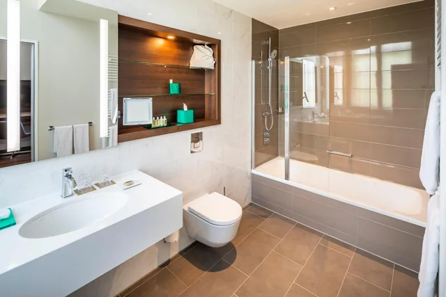 غرفة ديلوكس بغرفة نوم واحدة، Fraser Suites Hamburg 6/7