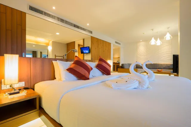 Suite, King Bed, Jetted Pool, G Hua Hin Resort Mall 1/1