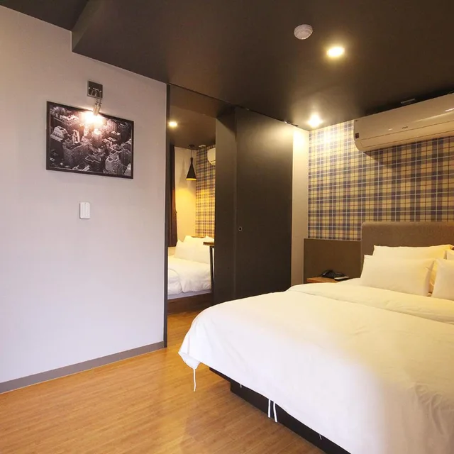 غرفة ديلوكس بسريرين منفصلين، Hotel Gray 6/10