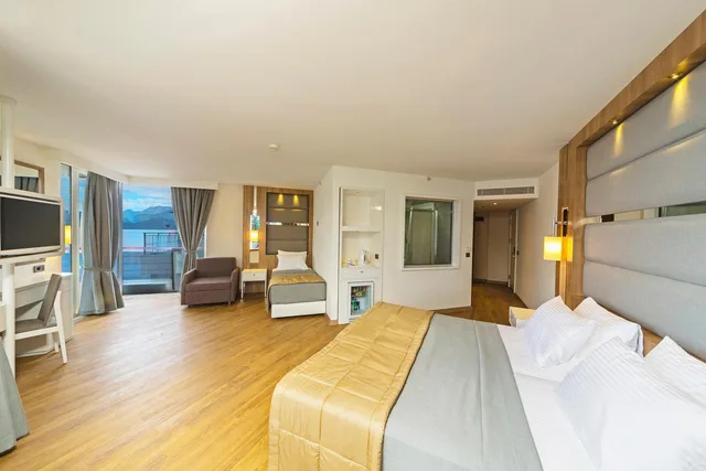 جناح ركني، Poseidon Hotel - Adults Only 1/8