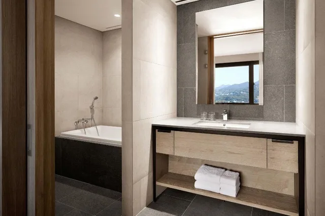 جناح بسرير كينج بإطلالة على المدينة بغرفة نوم واحدة، Four Points by Sheraton Josun, Seoul Myeongdong 2/2
