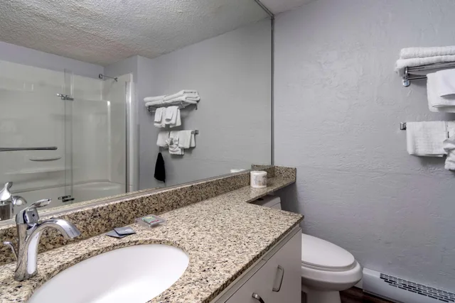 غرفة قياسية رباعية، Best Western Inn At Penticton 7/7